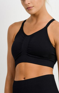 SEAMLESS CRISS-CROSS HYBRID SPORTS BRA