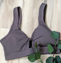 Load image into Gallery viewer, GREY-TLY TWISTED SPORT BRA