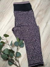 Load image into Gallery viewer, MODISH LEOPARD LEGGINGS